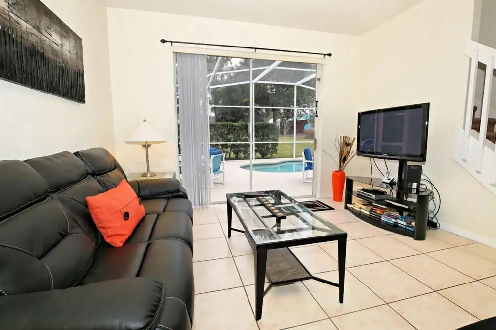 Oxford Drive Villa Highlands Reserve 1