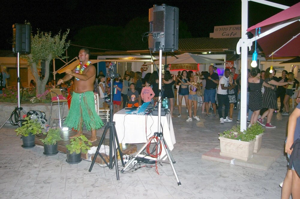 Residence Rena 2000