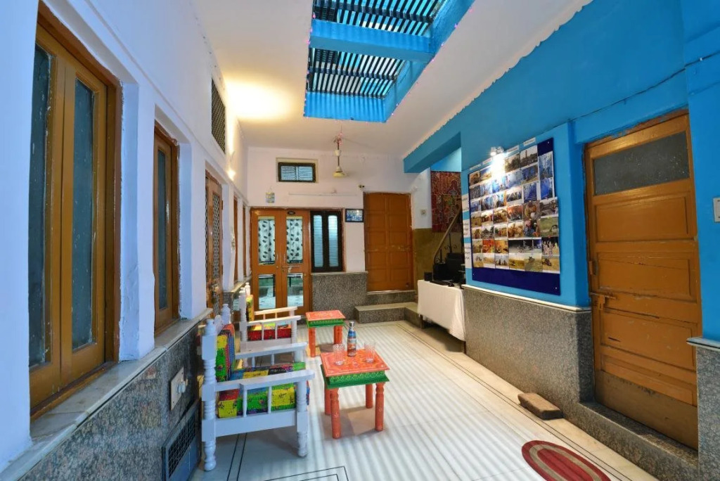 Blue Haveli Home Stay