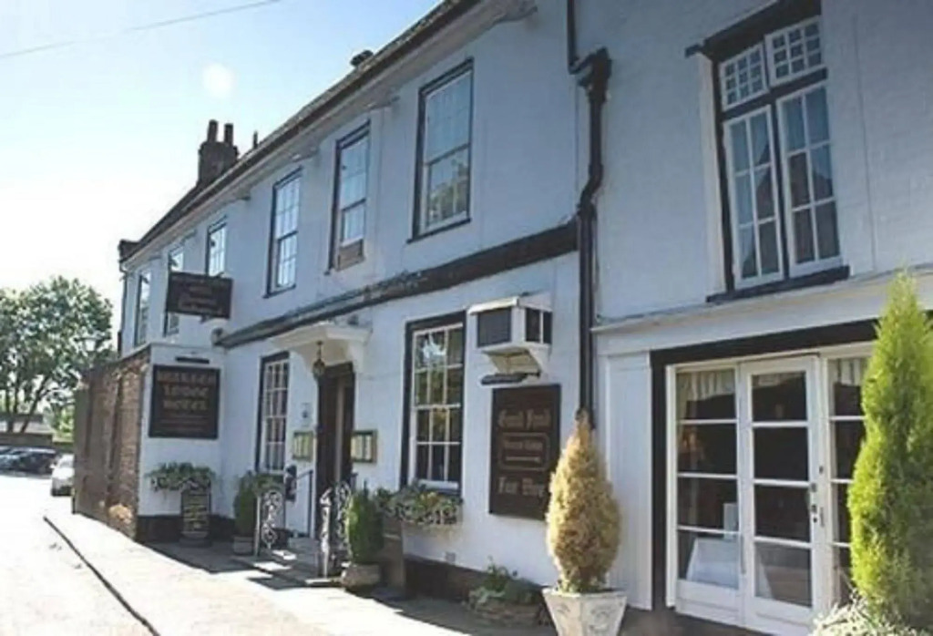 Warren Lodge