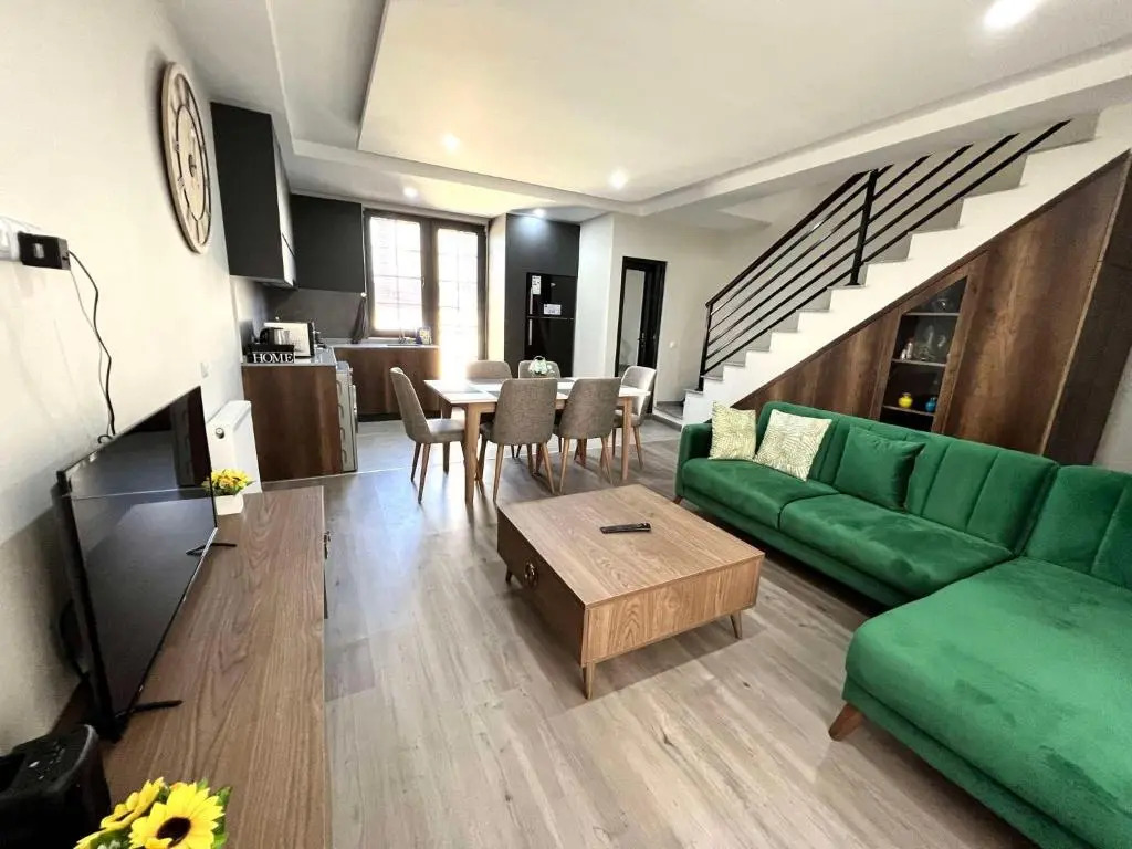 Seaview Villa with Roof-Top