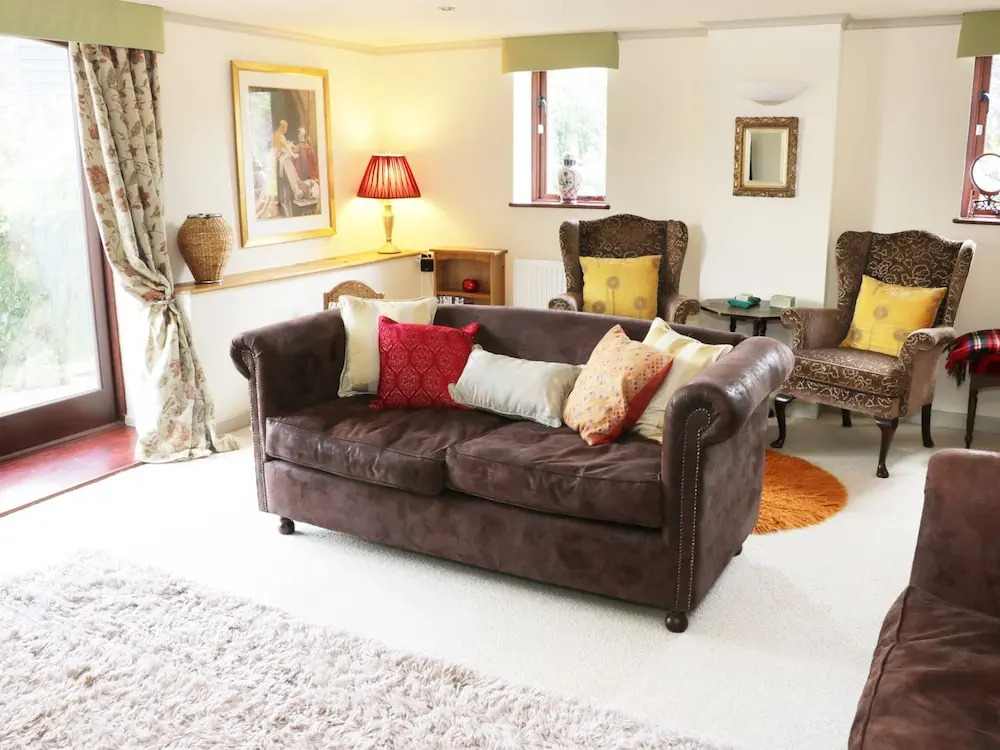 Holly Cottage