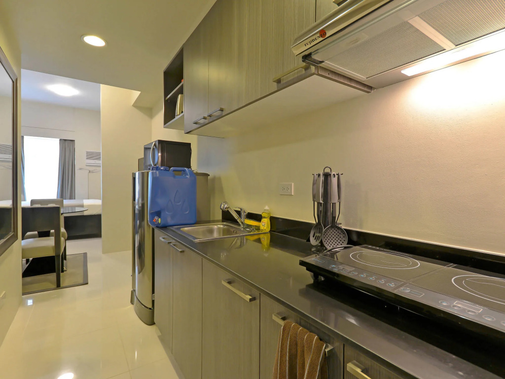 Currency Serviced Suites