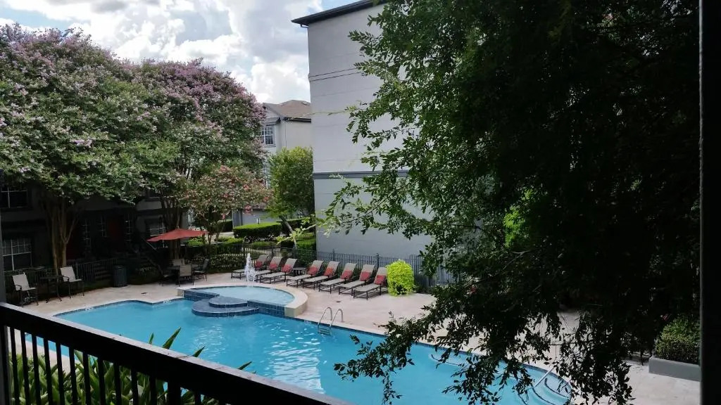 Resort Style Apt/Home in Houston Medical Centre