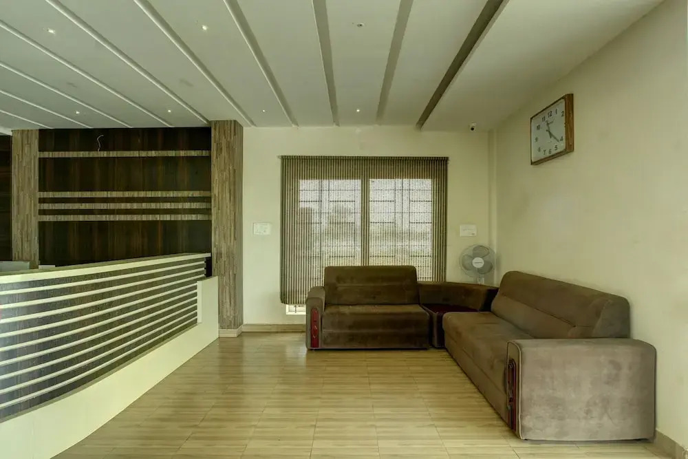 OYO 26739 Arasu Regency