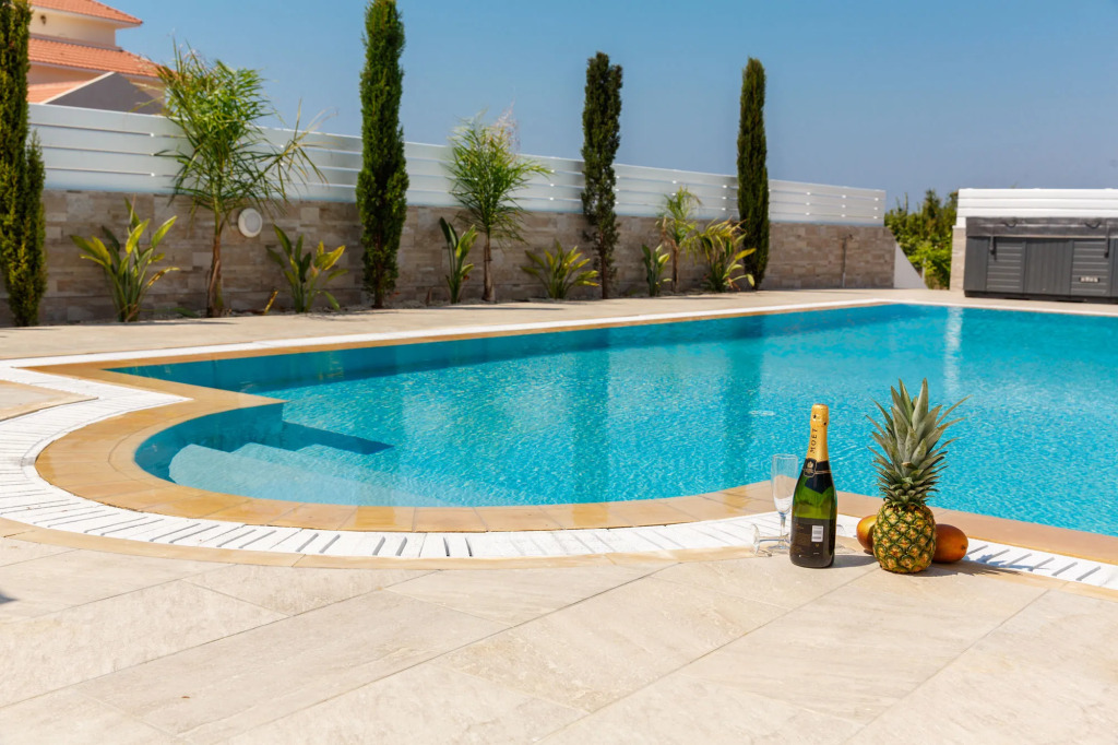 Villa Andriana
