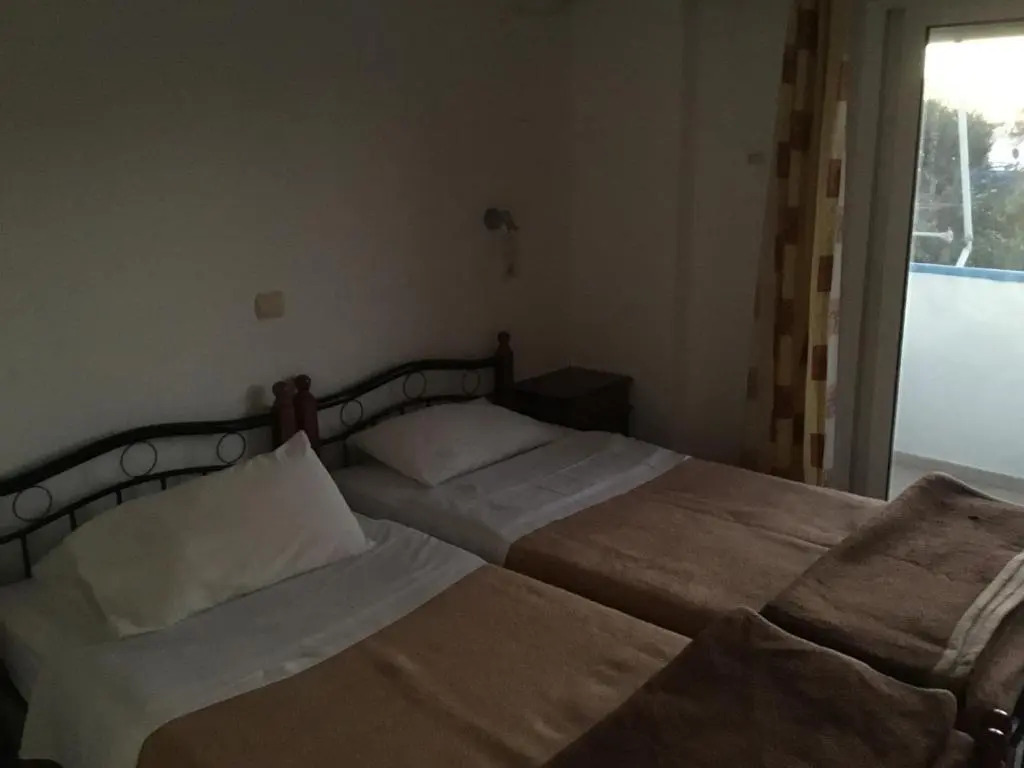 Katerina & Efi Apartments