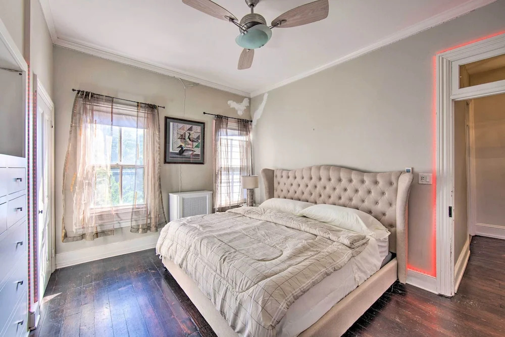 1 Mi to Dtwn: Historic Harrisburg Home