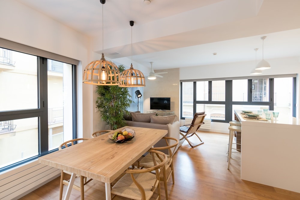 Chezmoihomes Plaza Nueva Penthouse