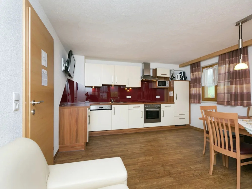 Splendid Apartment in Aschau im Zillertal With Garden