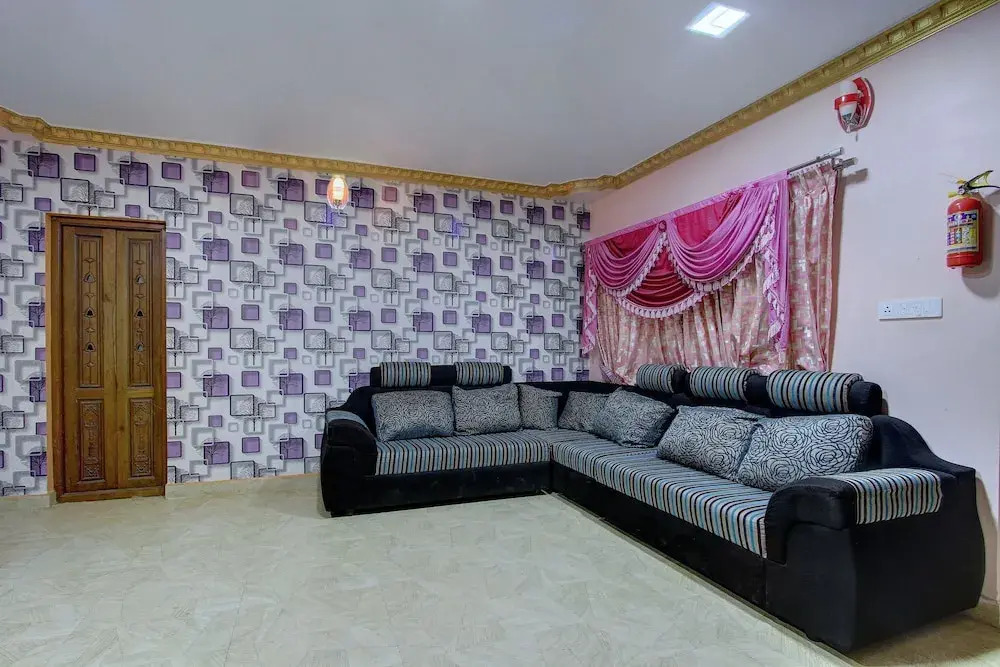 OYO 22785 Royal Cottages Ooty