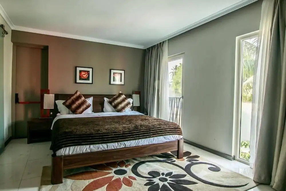 Red Mango Hotel and Apartments