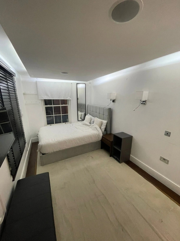 Lovely 2-bed Apartment in Brixton Central Location