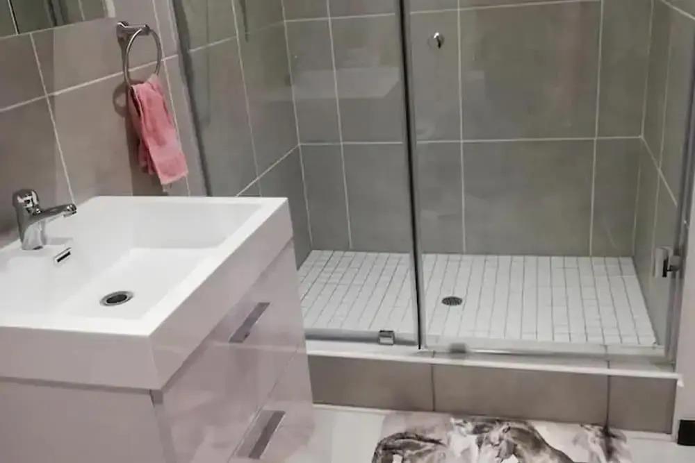 Remarkable 3-bed Apartment in Fourways, Sandton