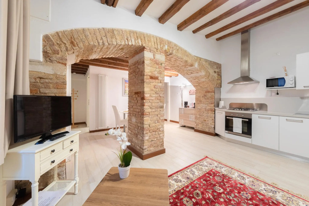 Ca' del Pozzo Loft Apartment