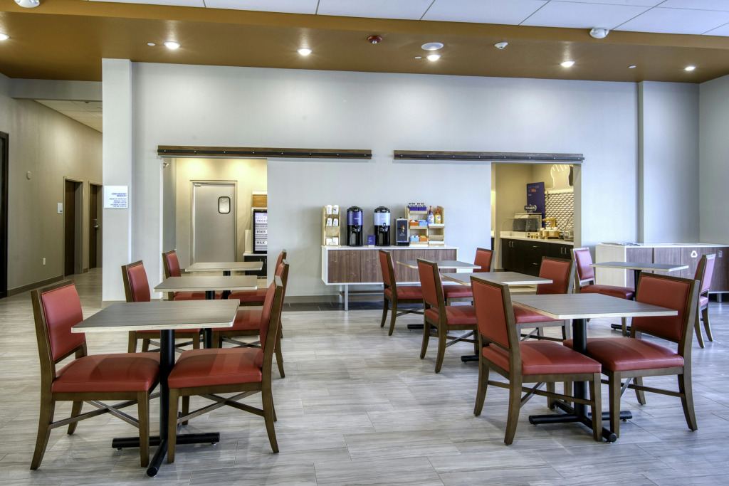 Holiday Inn Express & Suites Omaha Downtown - Old Market by IHG