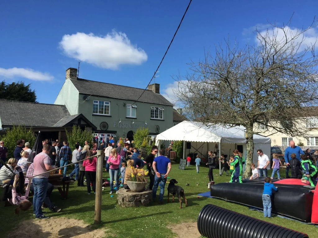 Parsonage Farm Inn