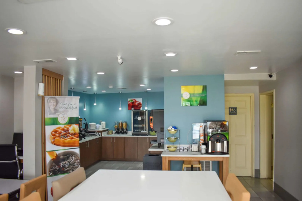 Quality Inn Calhoun