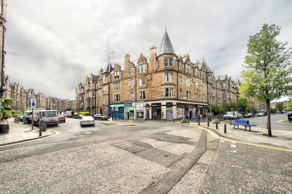 Victorian Apartment in Lively Marchmont