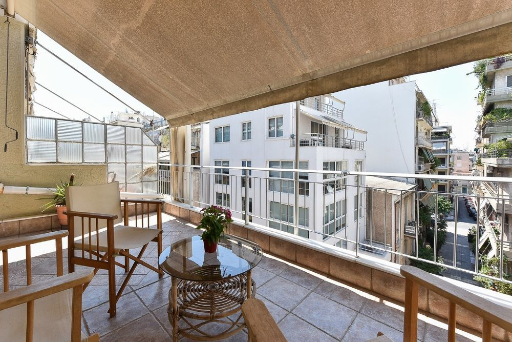 Victoria Square Apartment - Two Bedroom Condo