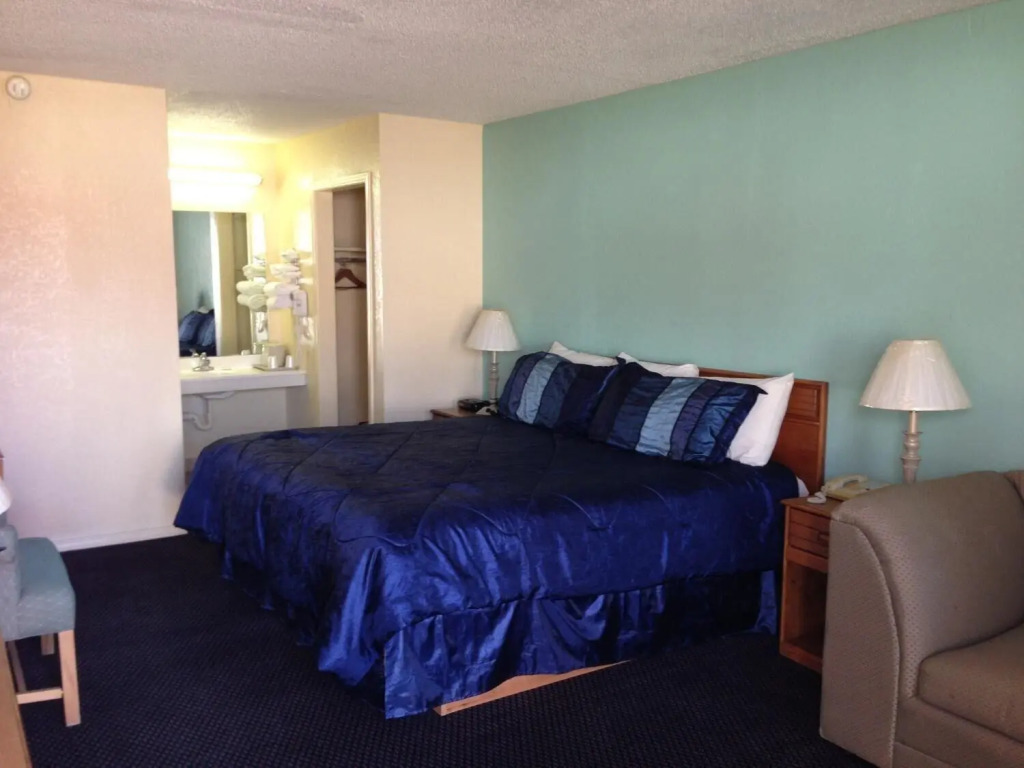 Super 7 Inn-Siloam Springs