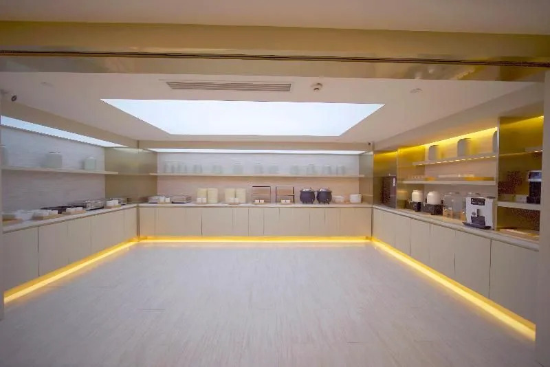Ji Hotel (Renmin University Of China Metro Station
