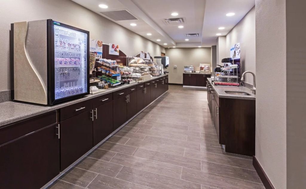Holiday Inn Express & Suites Glenpool by IHG