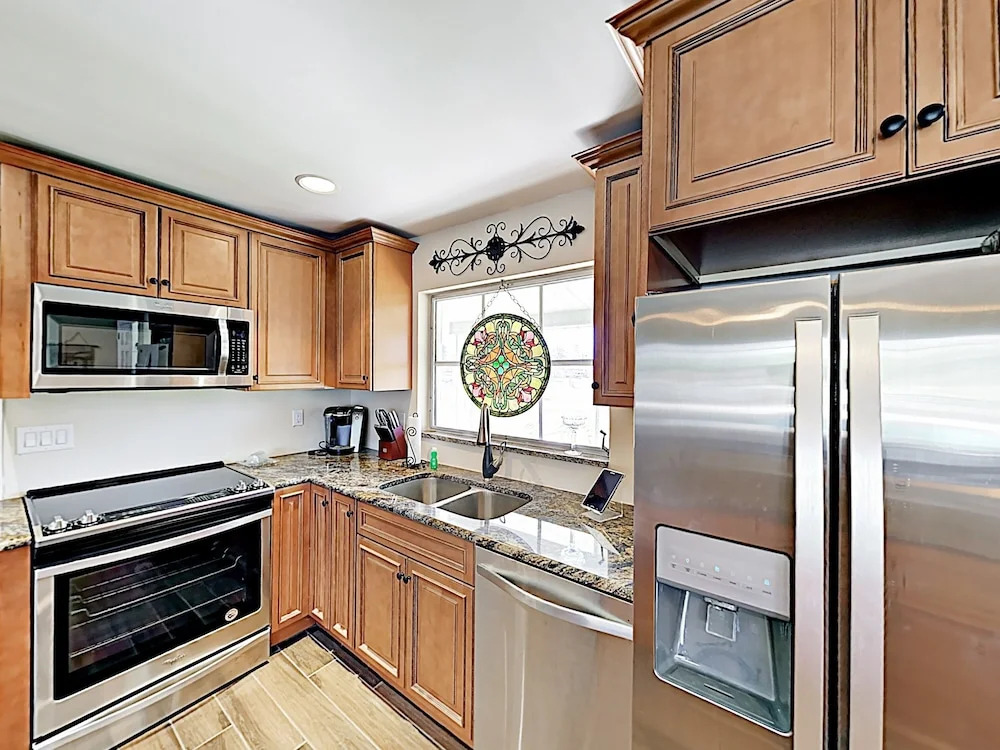1820 Cape Coral - 3 Br Home