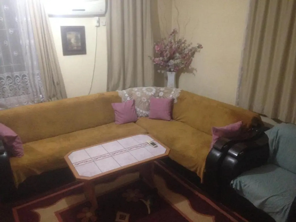MOURAT Holiday Apartment Flat Furnished House Cheap Sleeping Rooms