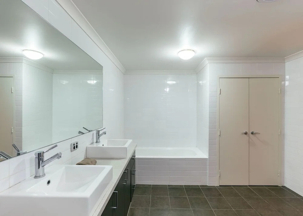 Wray Apartment