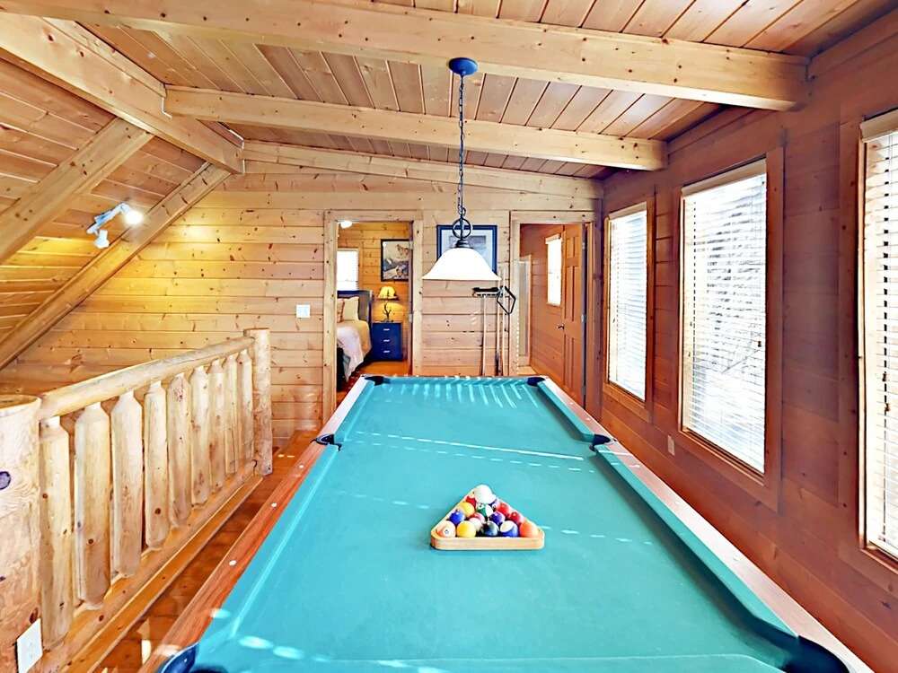 1304 Pine Trail Cabin 2 Bedrooms 2 Bathrooms Cabin