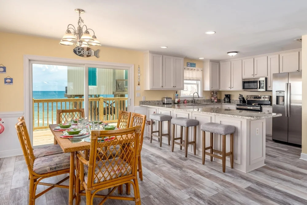The Boat House - 106 Westward Ho 4 Bedroom Home by RedAwning
