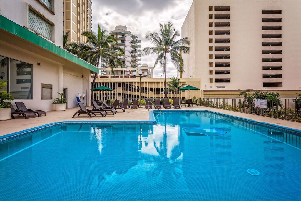 Waikiki Resort Hotel