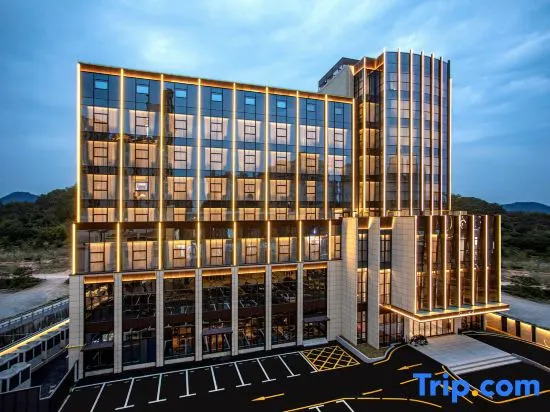 GUUS_HOTEL