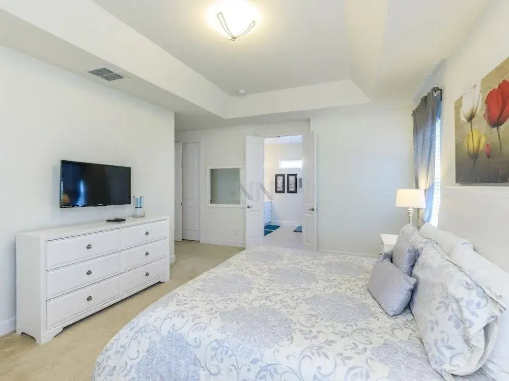Rental near Orlando 6 Br home by RedAwning