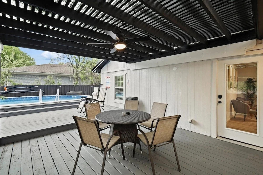 Panoramic 4BR 3B Home With Pool, Grill, Sauna & Game Room
