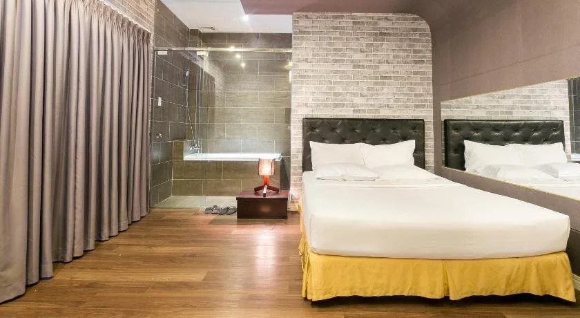 Triip Friday Hotel Phan Xich Long