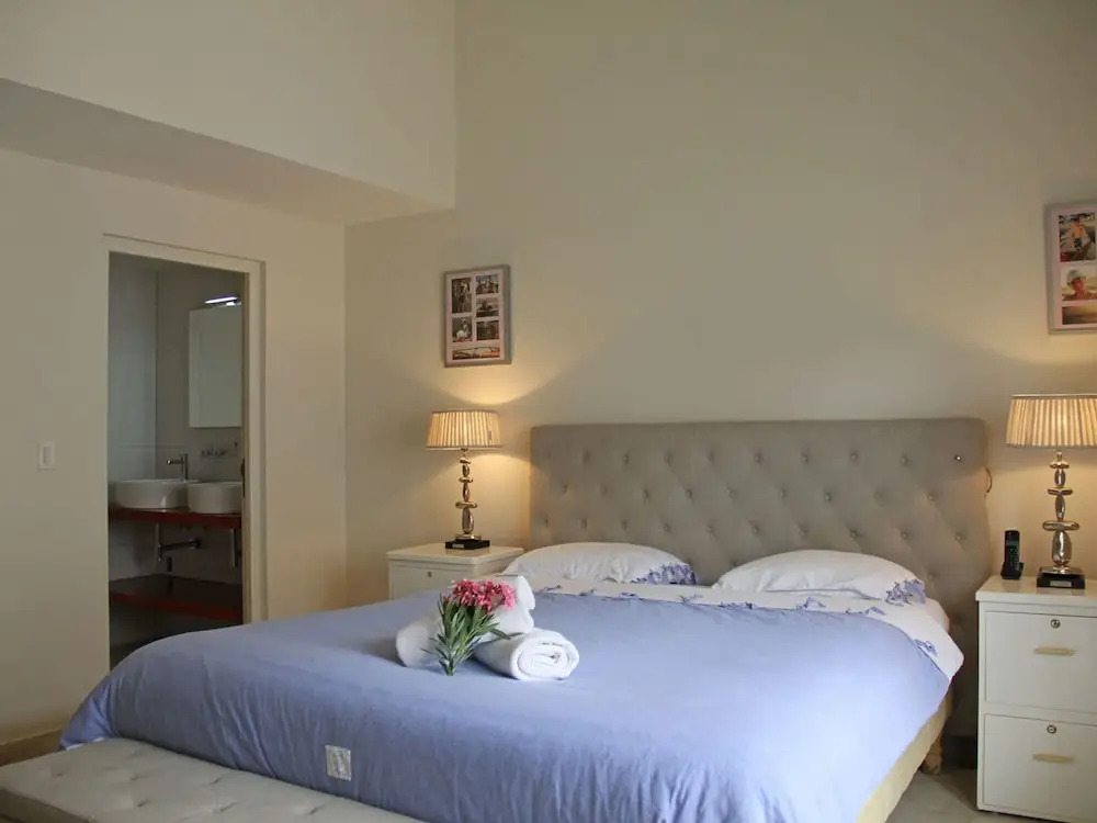 Sea View Villa by the Mambo Beach with Private Pool