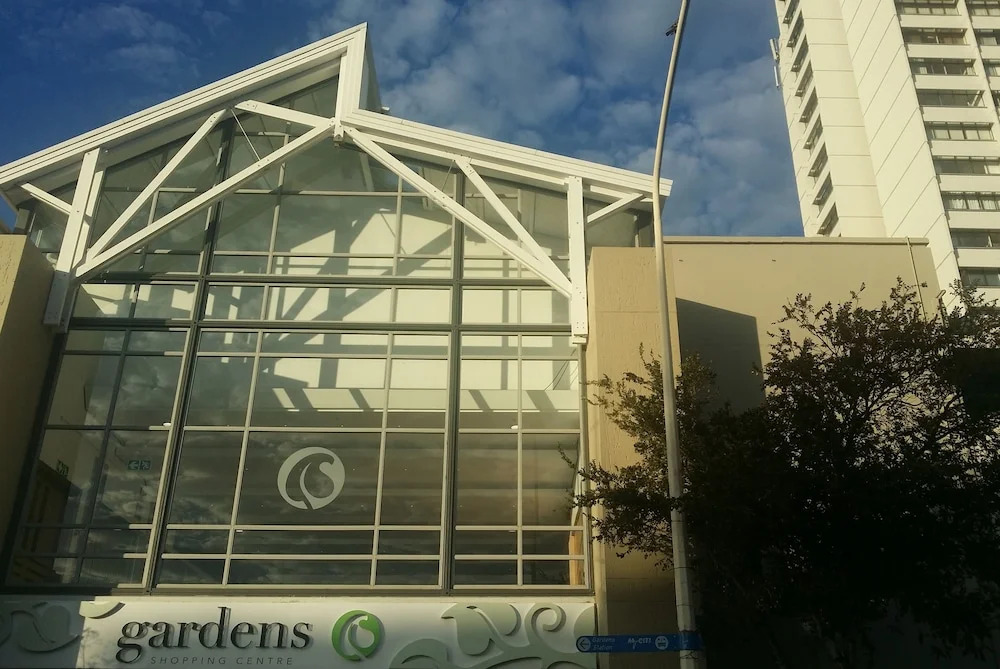 Gardens Centre Apartments