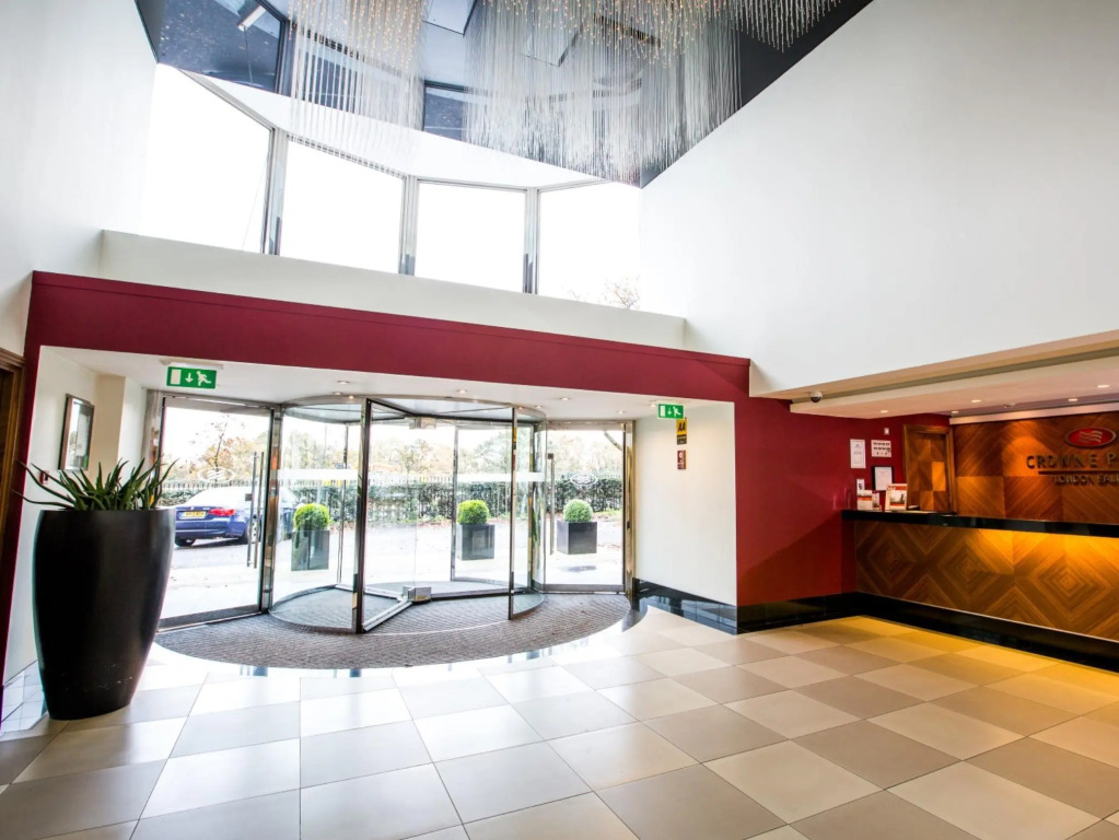 Crowne Plaza London Ealing by IHG