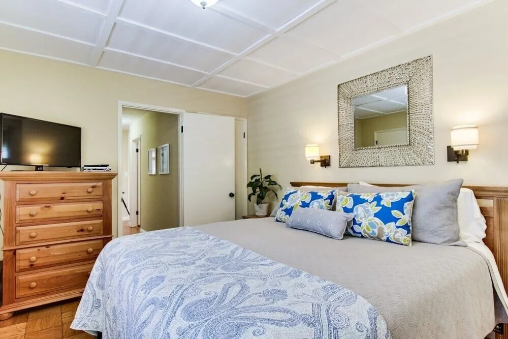 Pacific Shores II 3 Bedrooms 2 Bathrooms Duplex