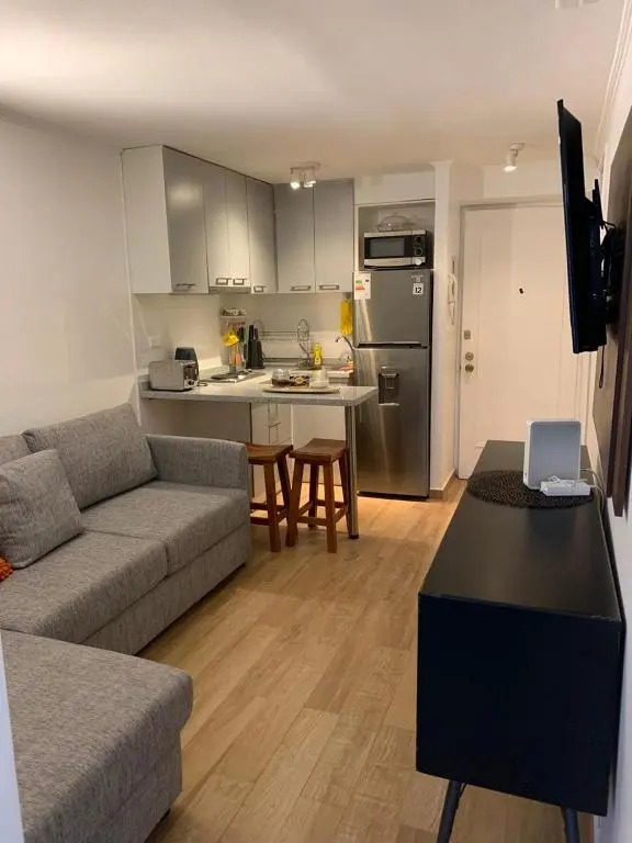Apartament Condo Amueblado, ENCOMENDEROS 200 El Golf, Las Condes Santiago con vista al Costanera Center