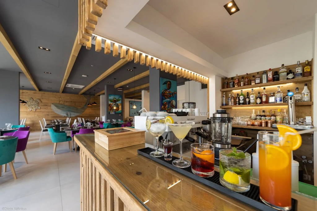 Oasis White Hotel