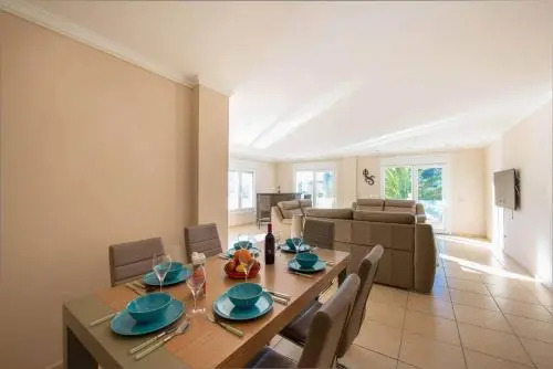 Villa Malibu - PlusHolidays