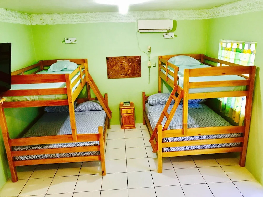 Bagos Eco Retreat & Cafe