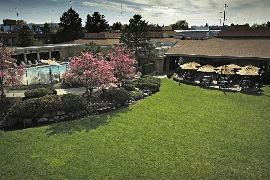 Mirabeau Park Hotel