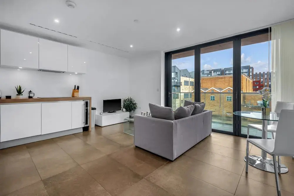 Deluxe 1 Bedroom Apartment in City Road