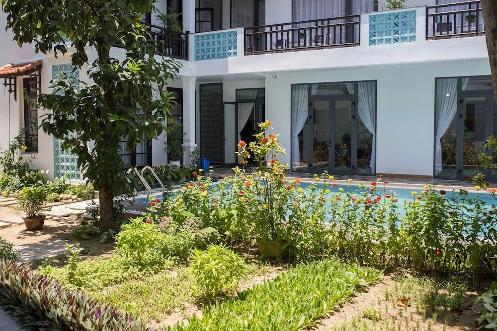 Christina's Hoi An - The Blossom Villa