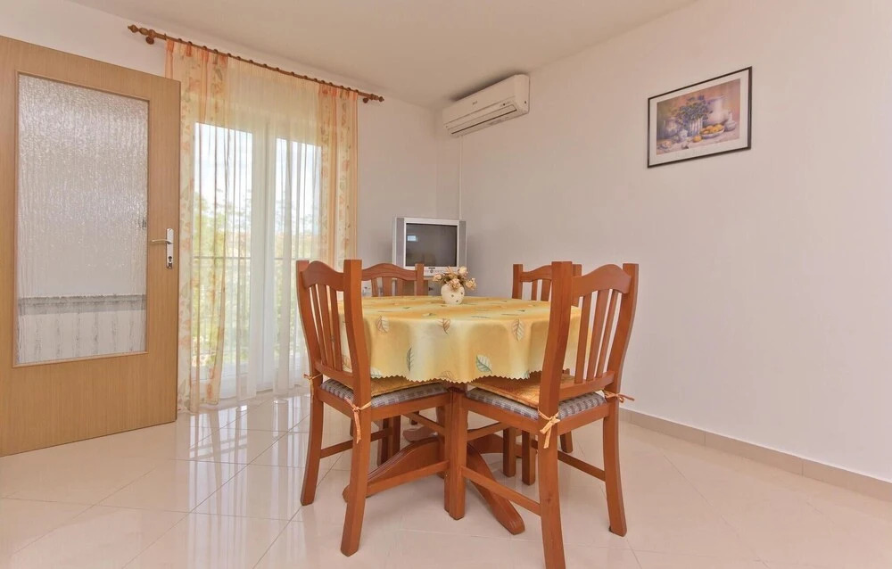 Holiday Home Hrboki Iii