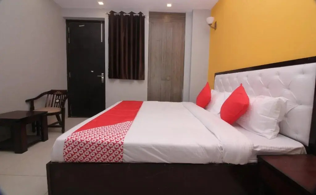 Chugh House By OYO Rooms